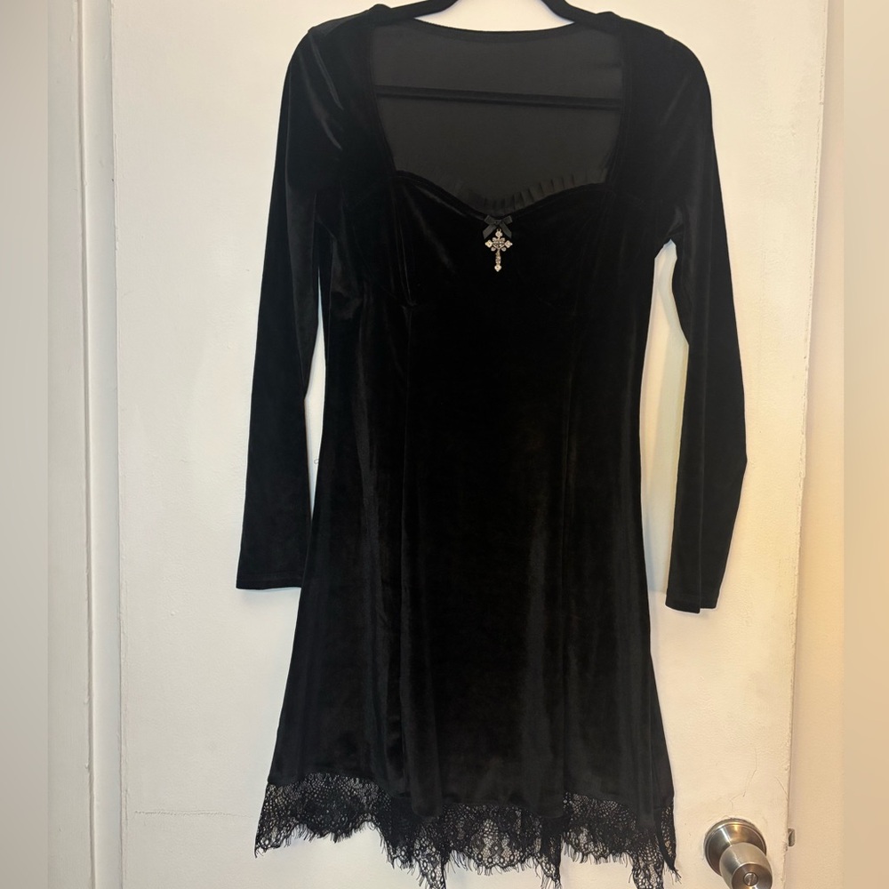 SHEIN Black Victorian Velvet dress with lace trim size L